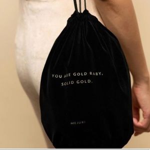 Mejuri Velvet Bag 🖤